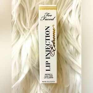 TOO FACED LIP INJECTION EXTREME